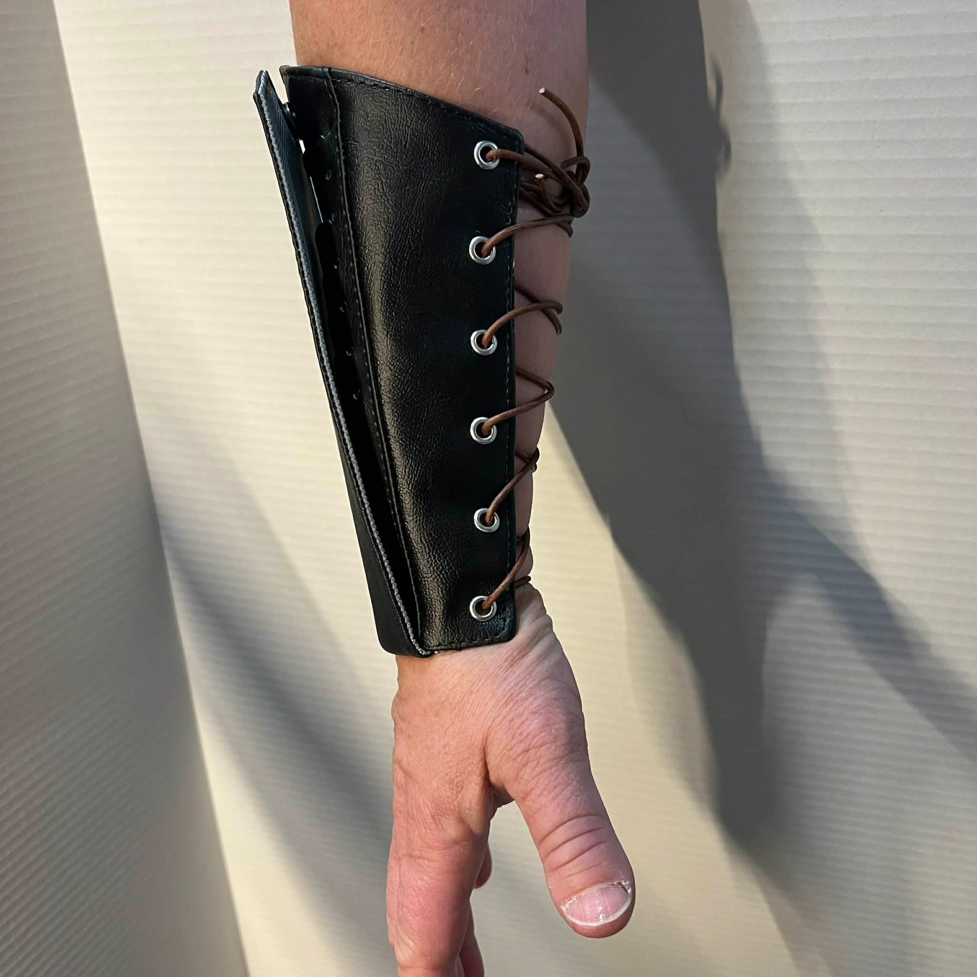 Gauntlet Wallet PDF Sewing Pattern